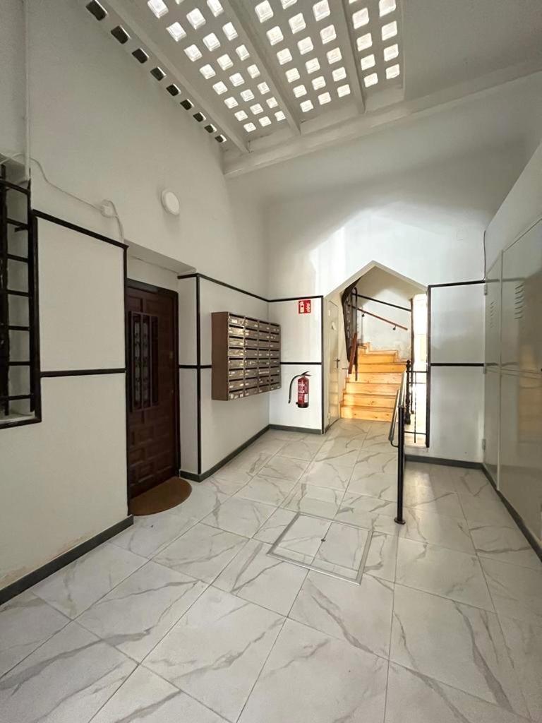 Sebastian Elcano 6, Embajadores Madrid Kültér fotó